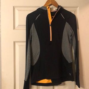 Workout pullover with thumb holes